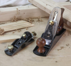 FAITHFULL - Lot Composé D'un Rabot N°4 Et D'un Rabot 60 1/2 16 FAITHFULL - Lot Composé D'un Rabot N°4 Et D'un Rabot 60 1/2 -Outillage Boutique FAITHFULL Lot compose d un rabot N 4 et d un rabot 6