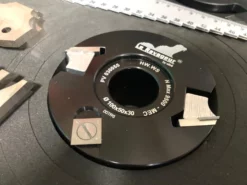 LE RAVAGEUR - Coffret Toupilleur L'Incontournable Alésage 30 - Hauteur 50 - Portes-Outils - Fraise à Rainer Ext. - Fers -Outillage Boutique LE RAVAGEUR Coffret Toupilleur L Incontournable Alesage 3