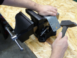 PEUGEOT - EBT125 Etau D'établi Pivotant 125 Mm -Outillage Boutique PEUGEOT Etau d etabli pivotant EBT 125 100705 1